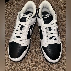 Reverse panda dunks